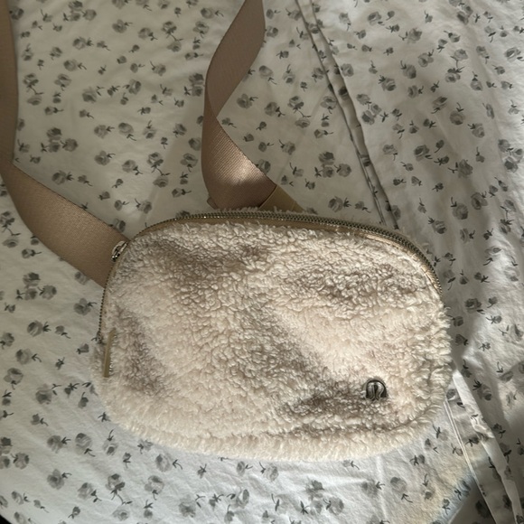 Lululemon belt bag - Picture 1 of 2